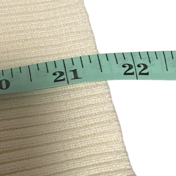 SOCIAL SCENE - SIZE MEDIUM - FUN SWEATER WITH A 7” COLORFUL MUSHROOM B13 - Picture 10 of 10